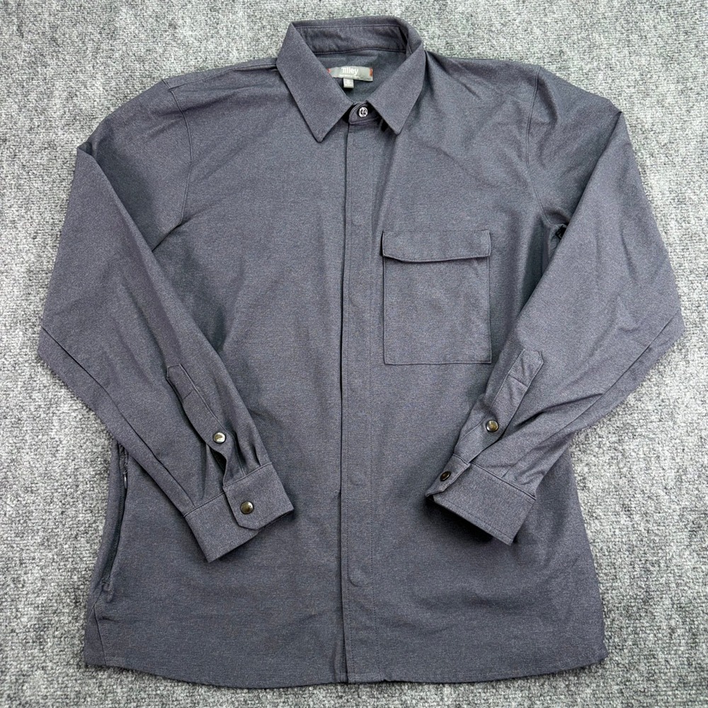 Tilley Shirt Mens Medium Grey Travel Snap Long Sleeve Stretch Nylon Canada Made